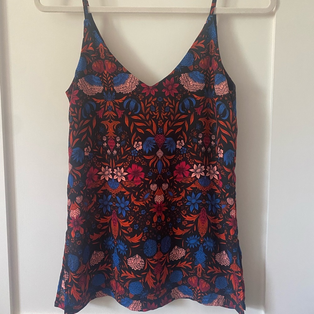 H & M Size 2 print tank top